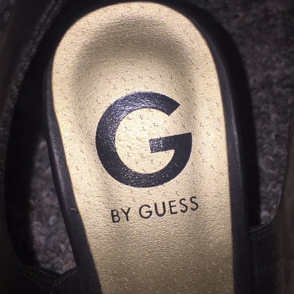 Guess Heels - Picture 3 of 6